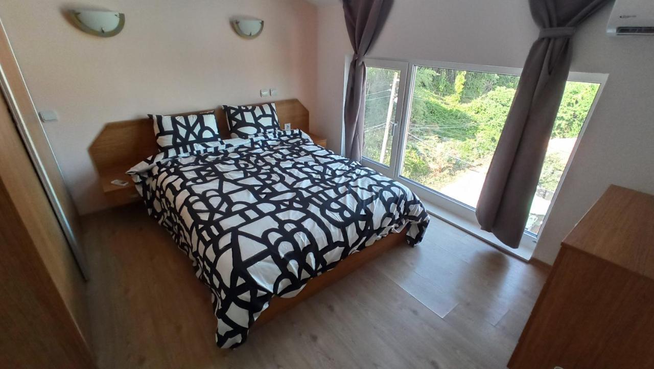 Arode Villa Ovidius - Apartments Balchik Extérieur photo
